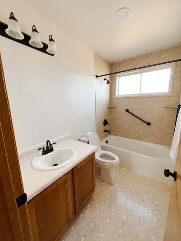 Top Bathroom Remodeling Companies in Wapakoneta, OH